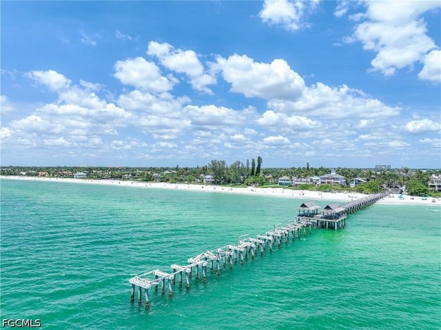 856 104th AVE N, Naples, FL 34108