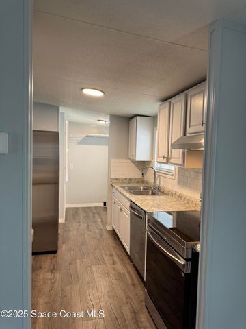 292 Holiday Park Boulevard NE, Palm Bay, FL 32907