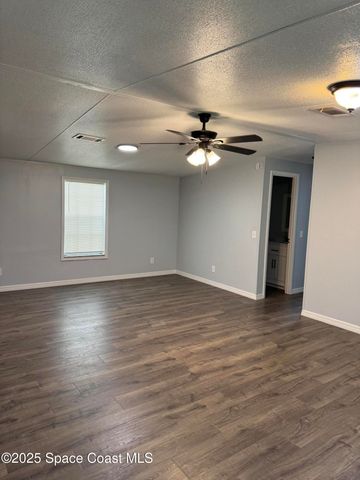 292 Holiday Park Boulevard NE, Palm Bay, FL 32907