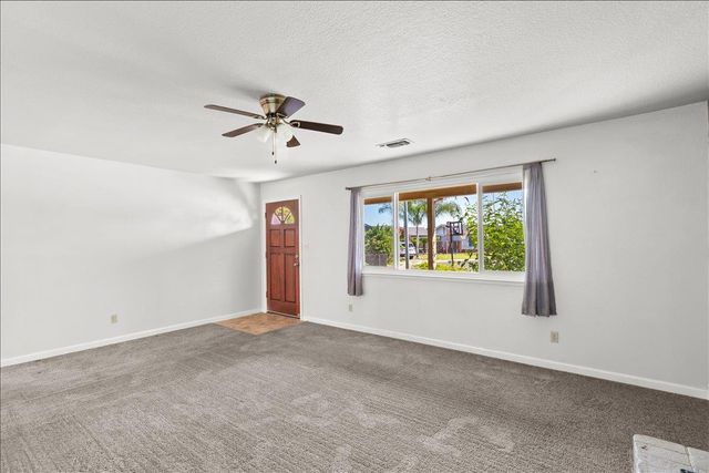 6500 Narcisco Way, Hughson, CA 95326