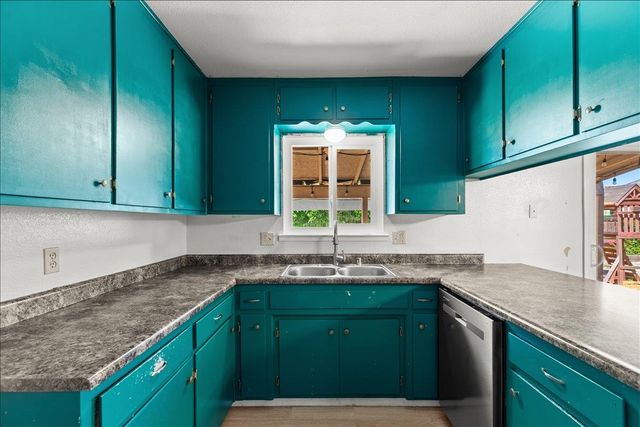 6500 Narcisco Way, Hughson, CA 95326