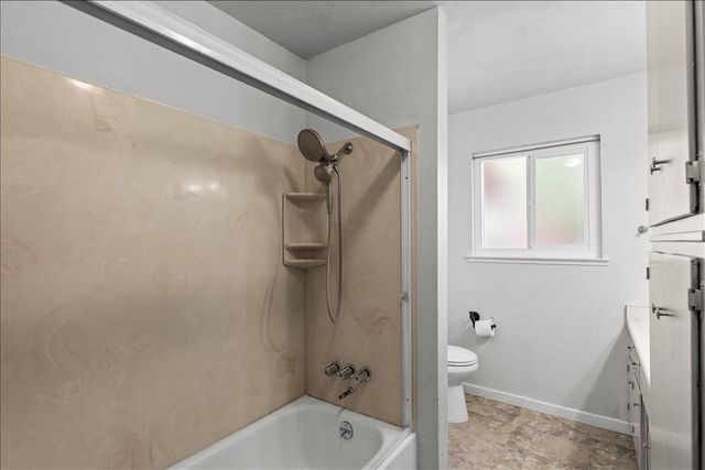6500 Narcisco Way, Hughson, CA 95326