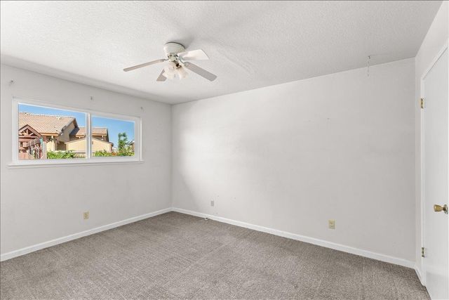 6500 Narcisco Way, Hughson, CA 95326