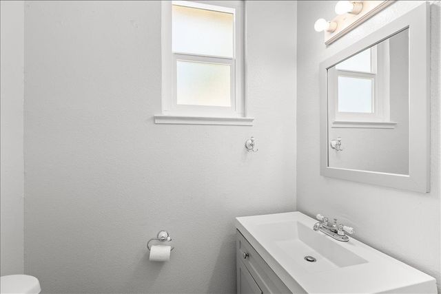 6500 Narcisco Way, Hughson, CA 95326