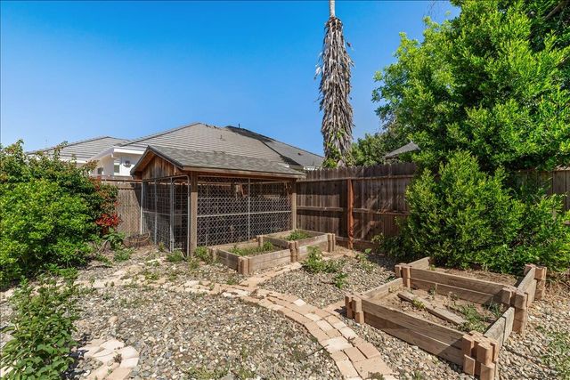 6500 Narcisco Way, Hughson, CA 95326