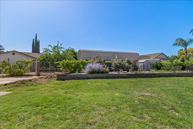 6500 Narcisco Way, Hughson, CA 95326