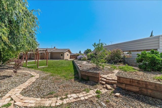 6500 Narcisco Way, Hughson, CA 95326