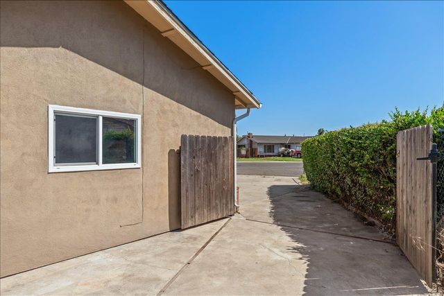 6500 Narcisco Way, Hughson, CA 95326