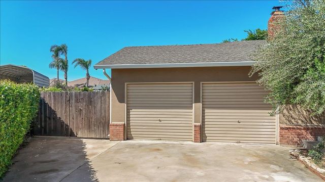 6500 Narcisco Way, Hughson, CA 95326