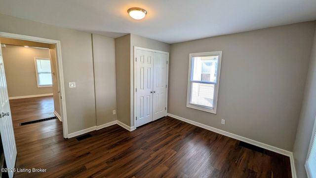 309 S 41st St, Louisville, KY 40212