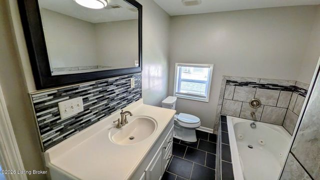 309 S 41st St, Louisville, KY 40212