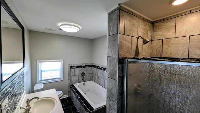 309 S 41st St, Louisville, KY 40212