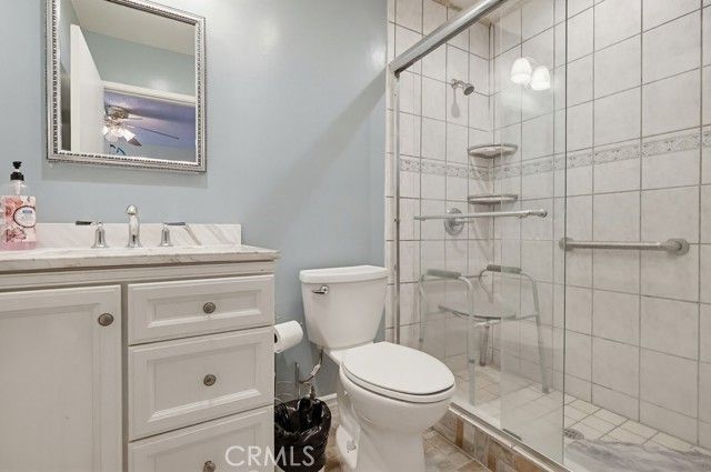 640 E 74th, Los Angeles, CA 90001