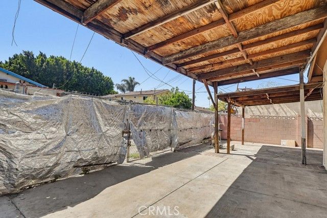 640 E 74th, Los Angeles, CA 90001