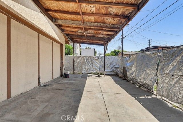 640 E 74th, Los Angeles, CA 90001