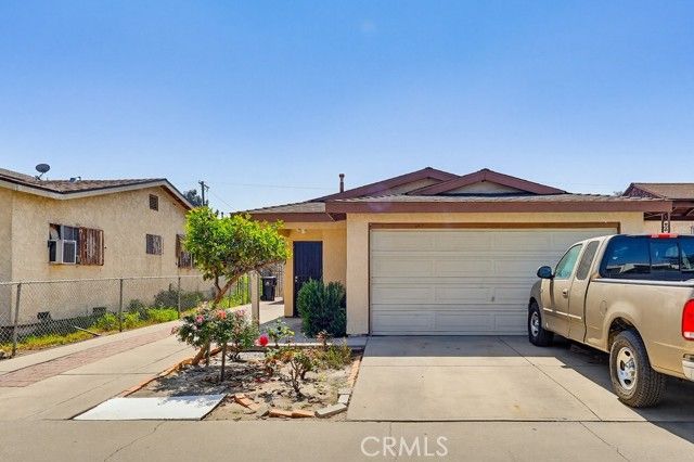 640 E 74th, Los Angeles, CA 90001