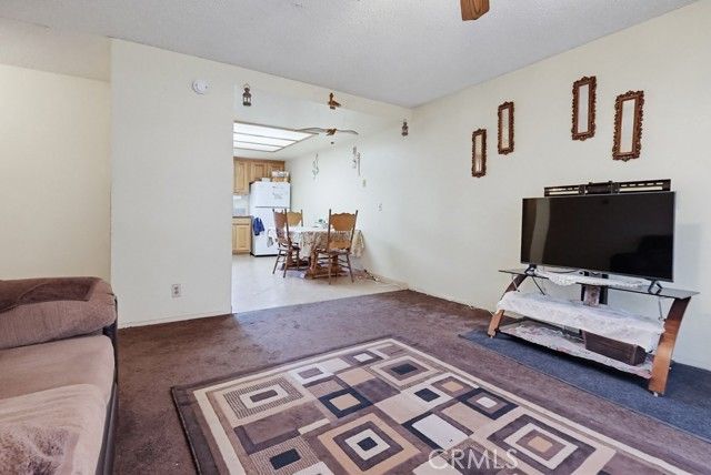 640 E 74th, Los Angeles, CA 90001