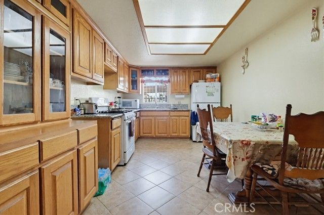 640 E 74th, Los Angeles, CA 90001