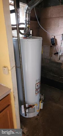 8120 ALLENDALE DR, Landover, MD 20785