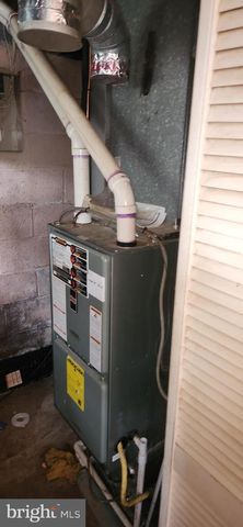 8120 ALLENDALE DR, Landover, MD 20785