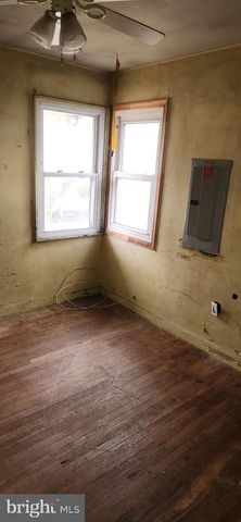 8120 ALLENDALE DR, Landover, MD 20785