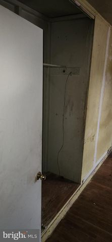 8120 ALLENDALE DR, Landover, MD 20785