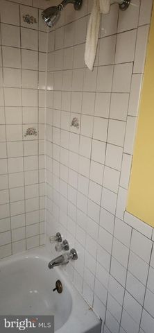 8120 ALLENDALE DR, Landover, MD 20785