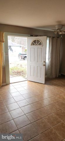 8120 ALLENDALE DR, Landover, MD 20785