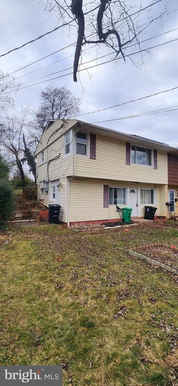 8120 ALLENDALE DR, Landover, MD 20785