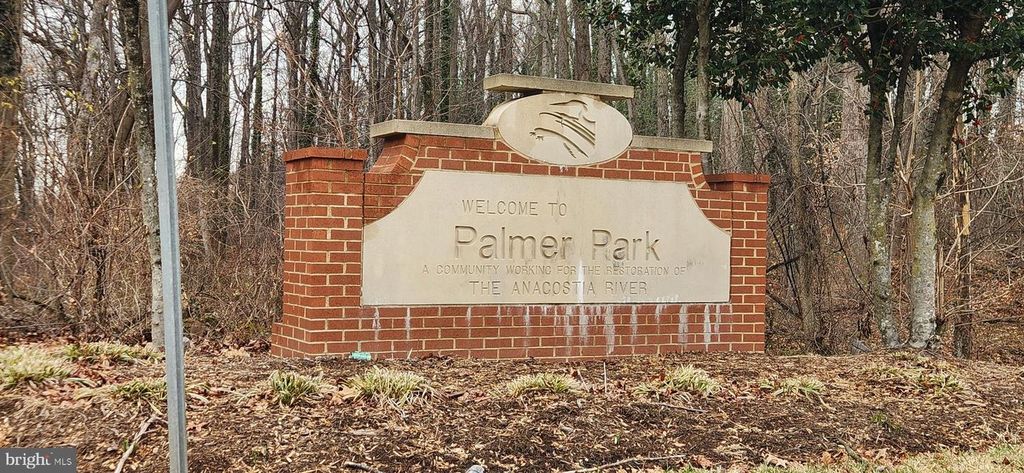 8120 ALLENDALE DR, Landover, MD 20785