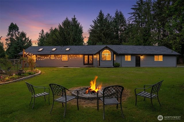 221 Russell Road, Snohomish, WA 98290