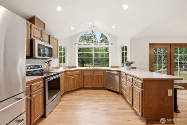 221 Russell Road, Snohomish, WA 98290