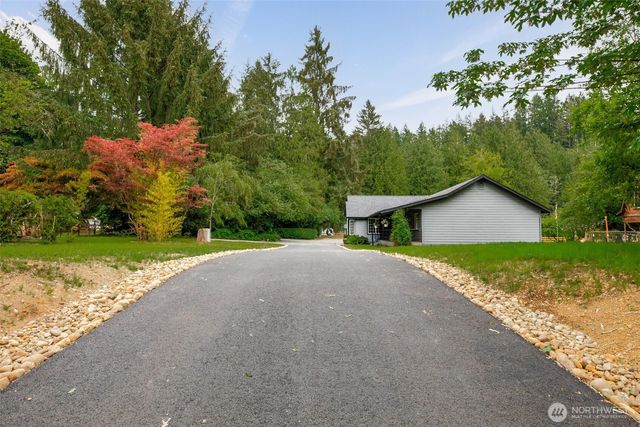 221 Russell Road, Snohomish, WA 98290