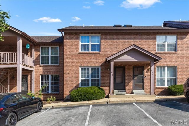 2412 Silkwood Drive, Overland, MO 63114