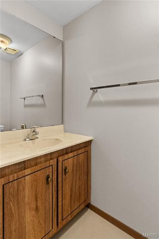 2412 Silkwood Drive, Overland, MO 63114