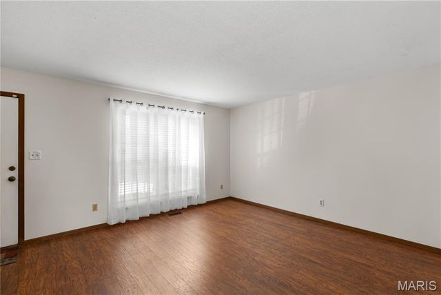 2412 Silkwood Drive, Overland, MO 63114