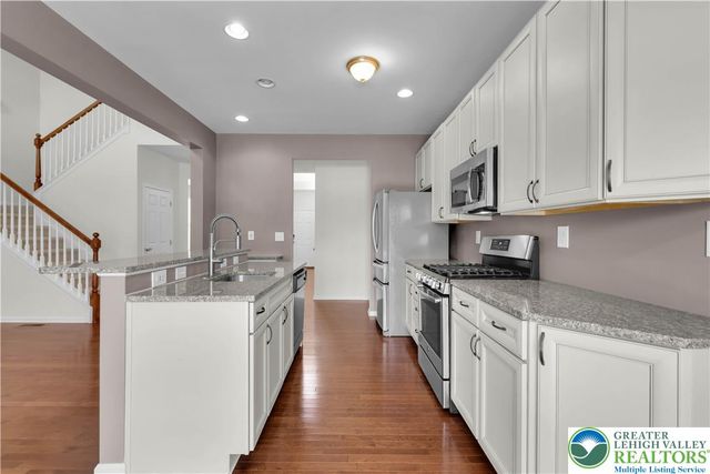 9675 Crescent Lane, Upper Macungie Twp, PA 18031