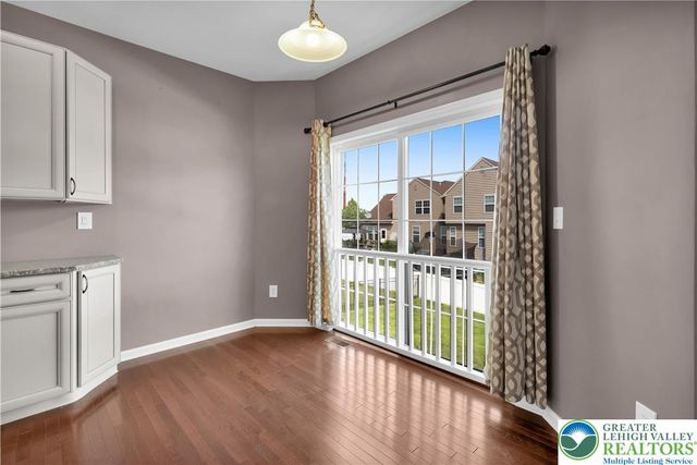 9675 Crescent Lane, Upper Macungie Twp, PA 18031