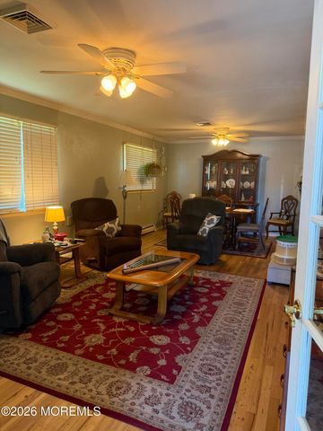 31 Mount Dashan Lane, Toms River, NJ 08753