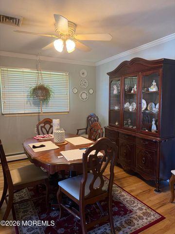 31 Mount Dashan Lane, Toms River, NJ 08753