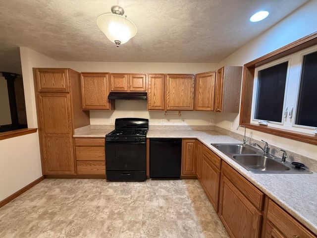 10713 S 34th Street, Pavilion Twp, MI 49097