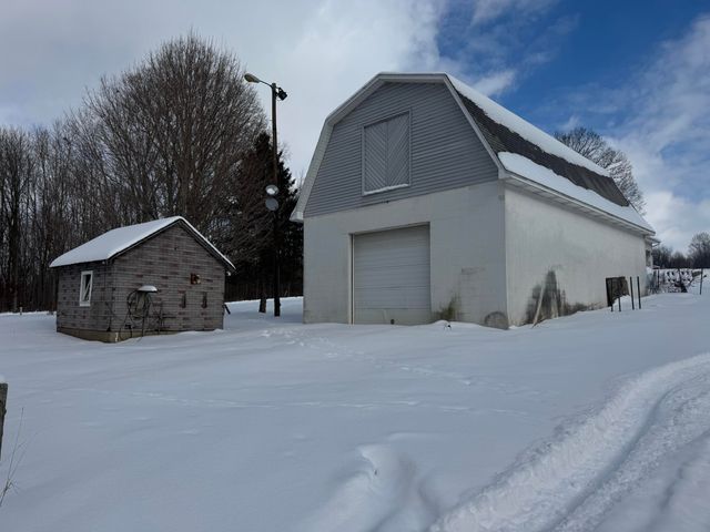 10713 S 34th Street, Pavilion Twp, MI 49097