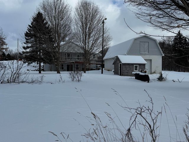 10713 S 34th Street, Pavilion Twp, MI 49097