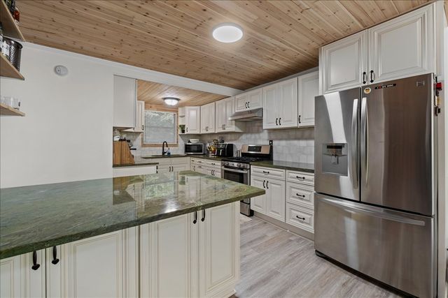 645 Riverside Drive, Ellijay, GA 30540