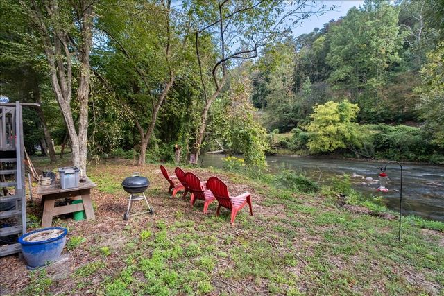 645 Riverside Drive, Ellijay, GA 30540