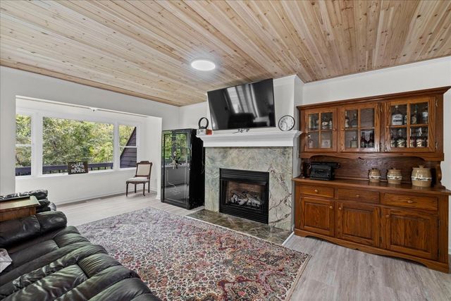 645 Riverside Drive, Ellijay, GA 30540