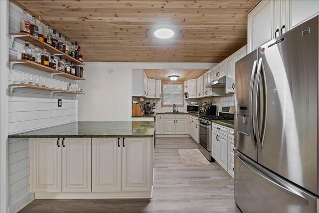 645 Riverside Drive, Ellijay, GA 30540