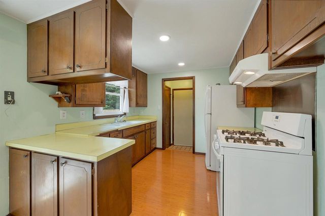 815 ASH STREET, De Pere, WI 54115