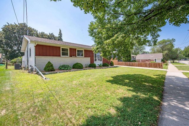 815 ASH STREET, De Pere, WI 54115