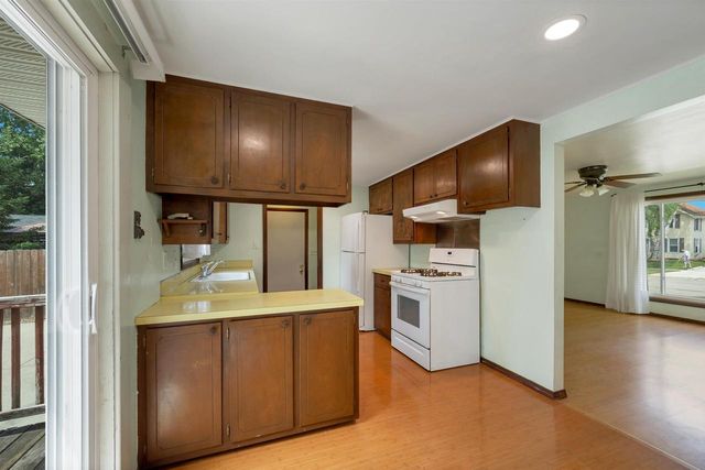 815 ASH STREET, De Pere, WI 54115